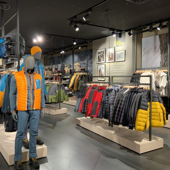 2 paperpaste hybrid mannequins jack wolfskin