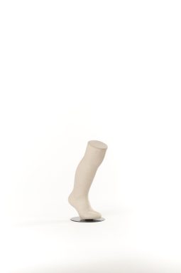 90 Kid foot. Natural. Complete model.