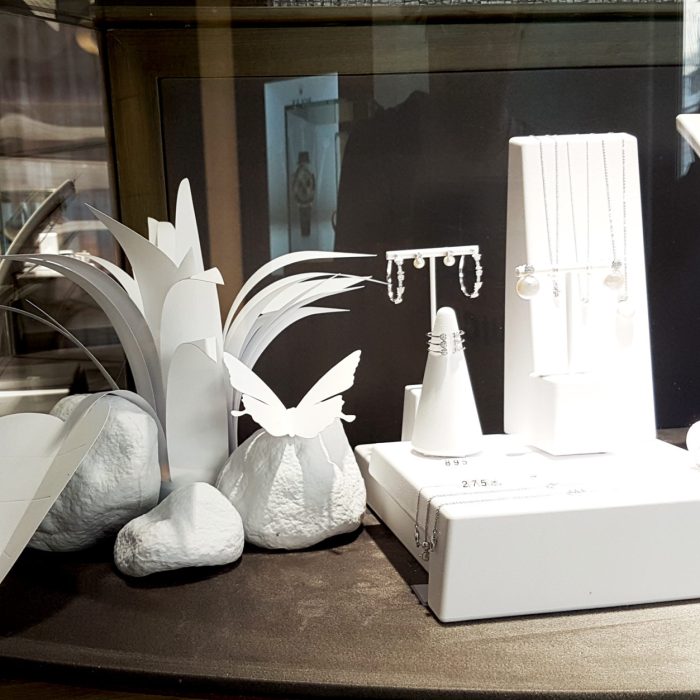 TOUS-SHOP-WINDOW-e1555954137522