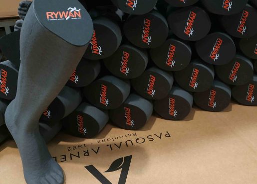 foot-leg-mannequin-paper-pulp-sustainable-rywan-1